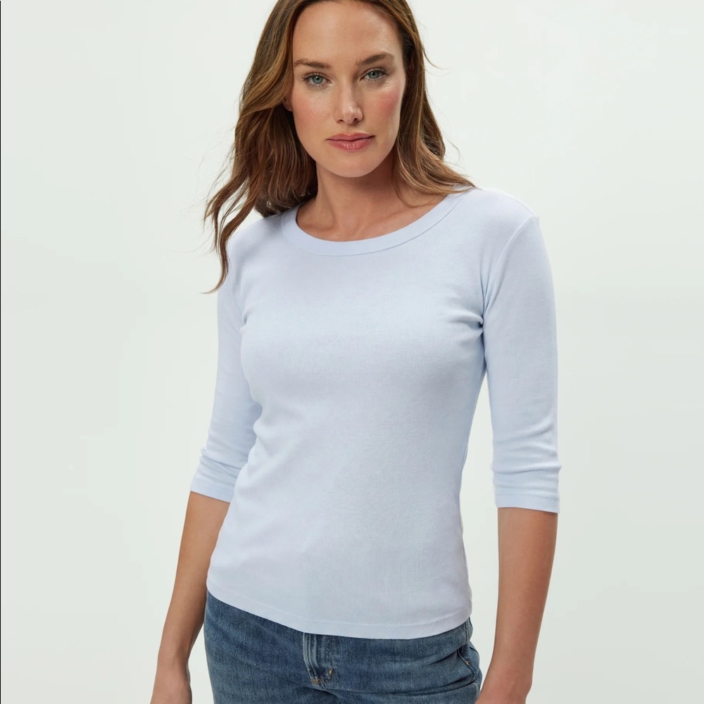 Michael Stars Dot 3/4 Sleeve Light Blue 100% Cotton Tee- Size M.